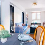 Promenada Old Town Апартаменти Бухарест