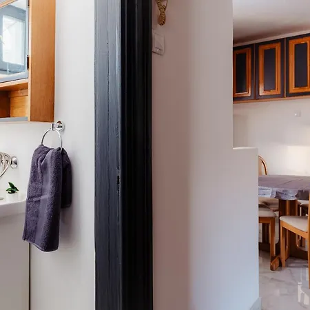 Promenada Old Town Apartment *